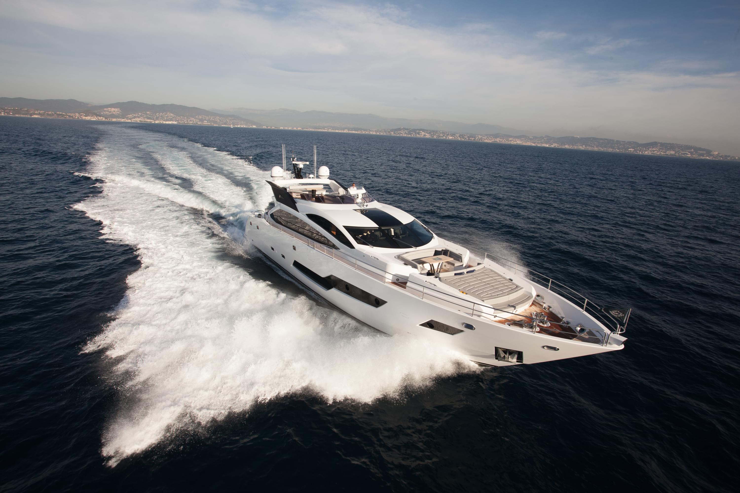 101 SPORT YACHT
