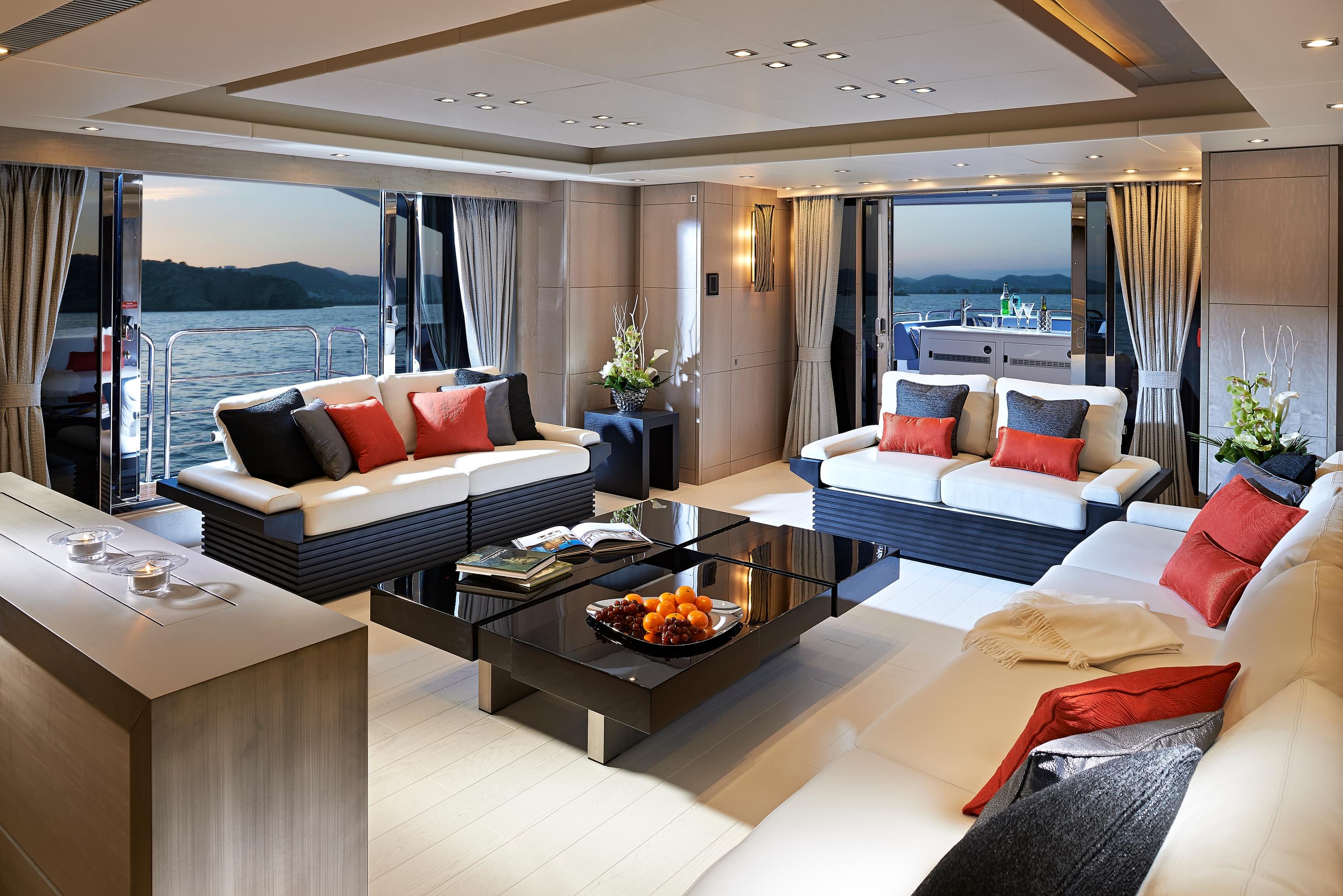 115 SPORT YACHT