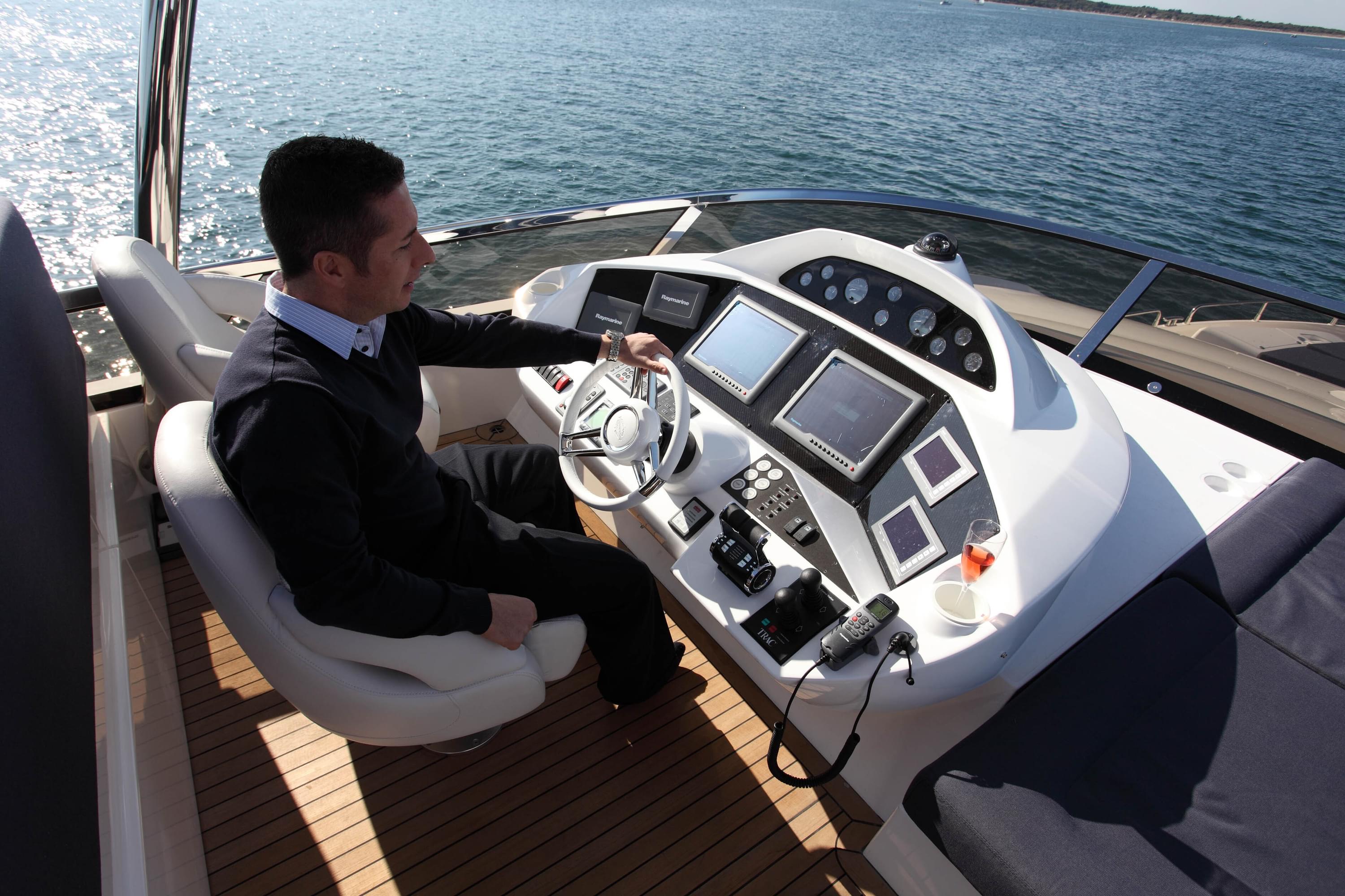 80 YACHT