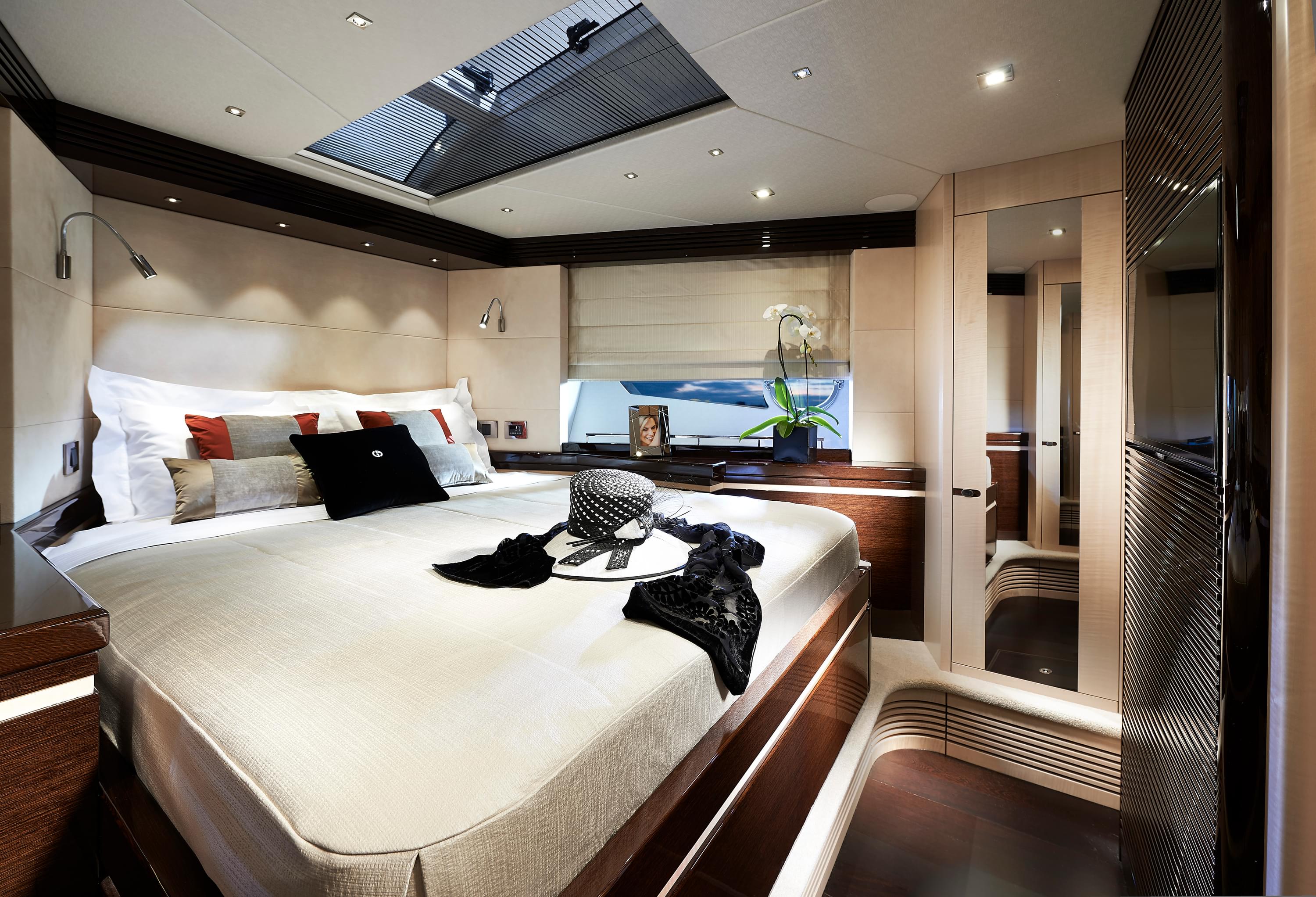 68 SPORT YACHT