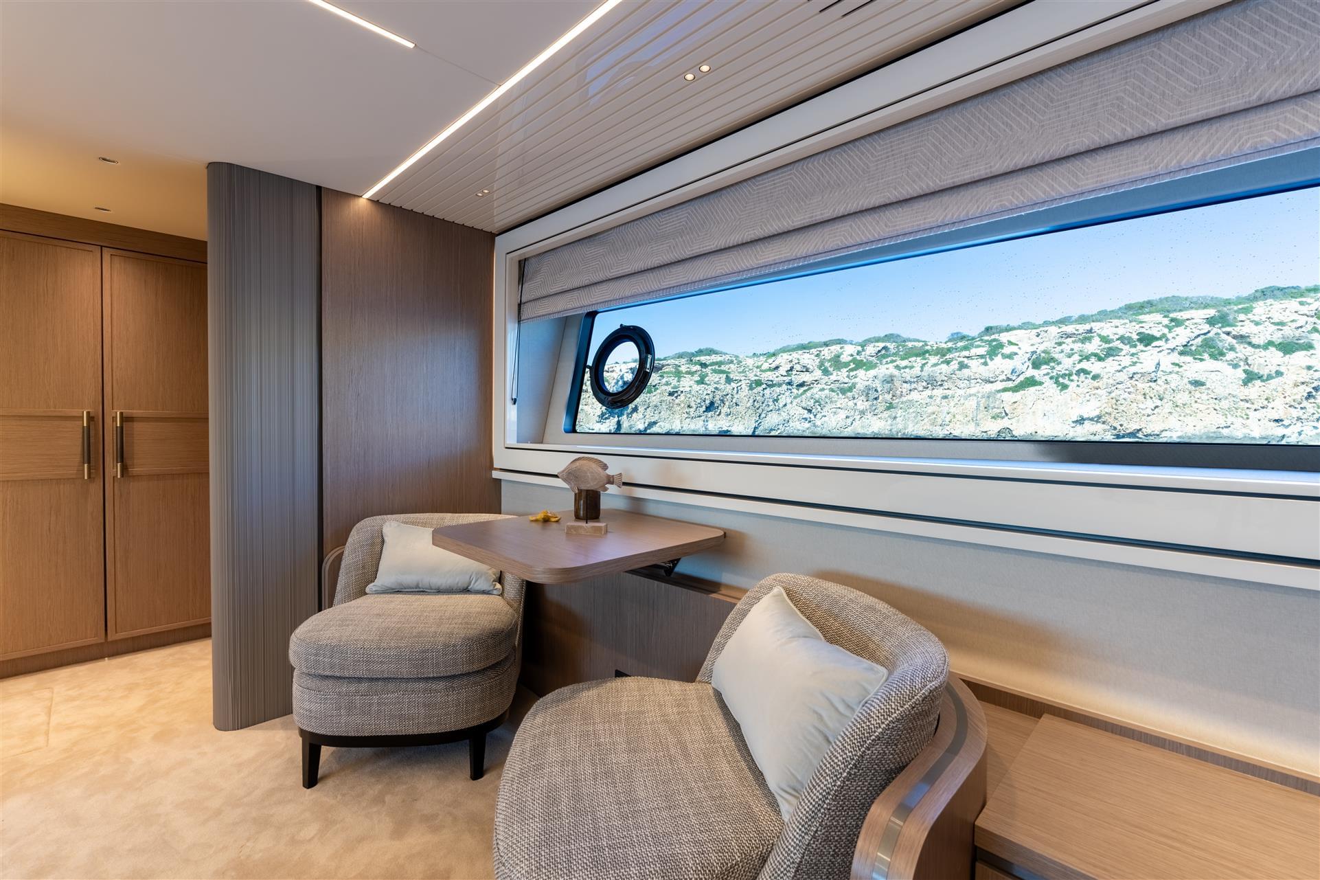 90 Ocean Enclosed
