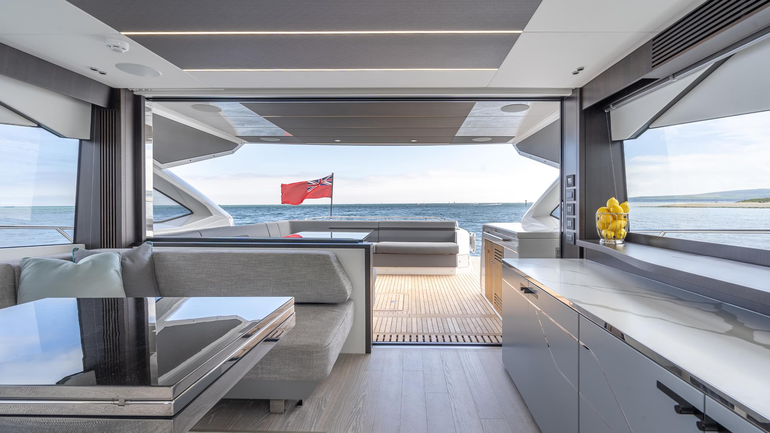 74 Sport Yacht XPS