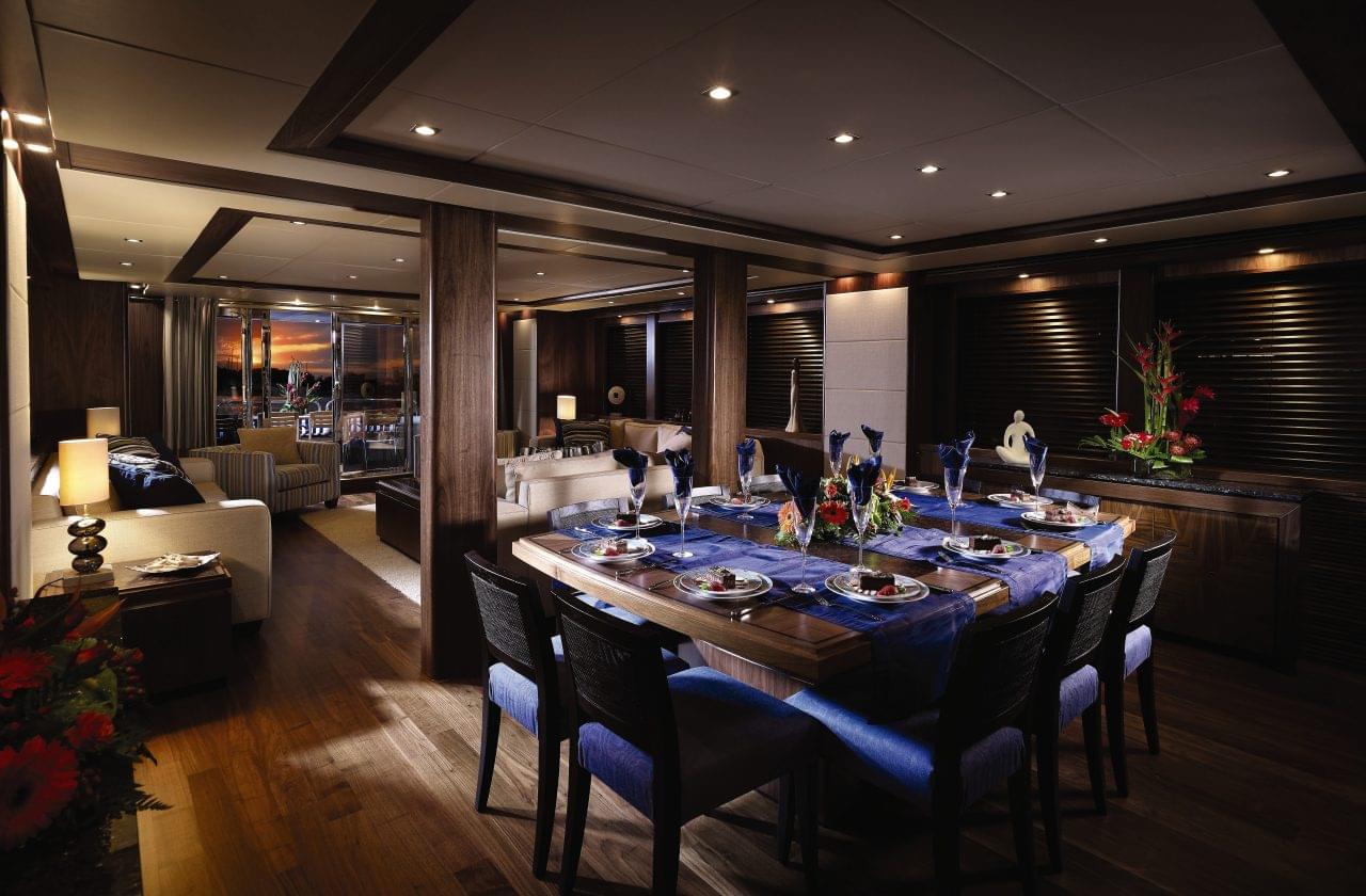 34M YACHT