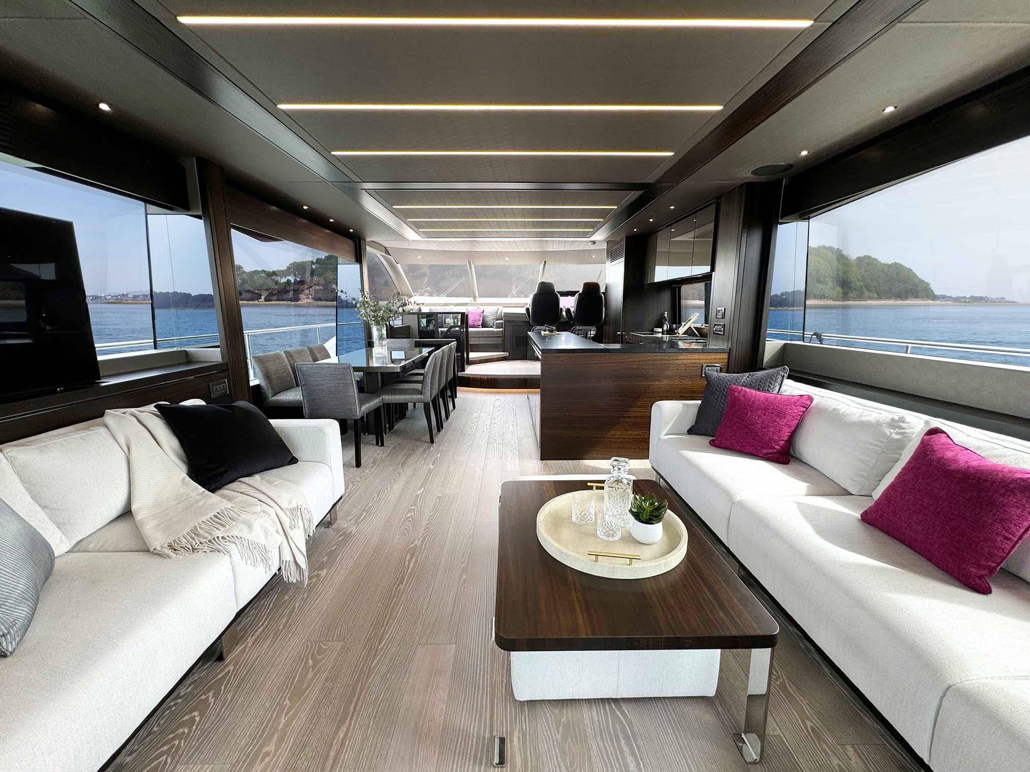 76 Yacht