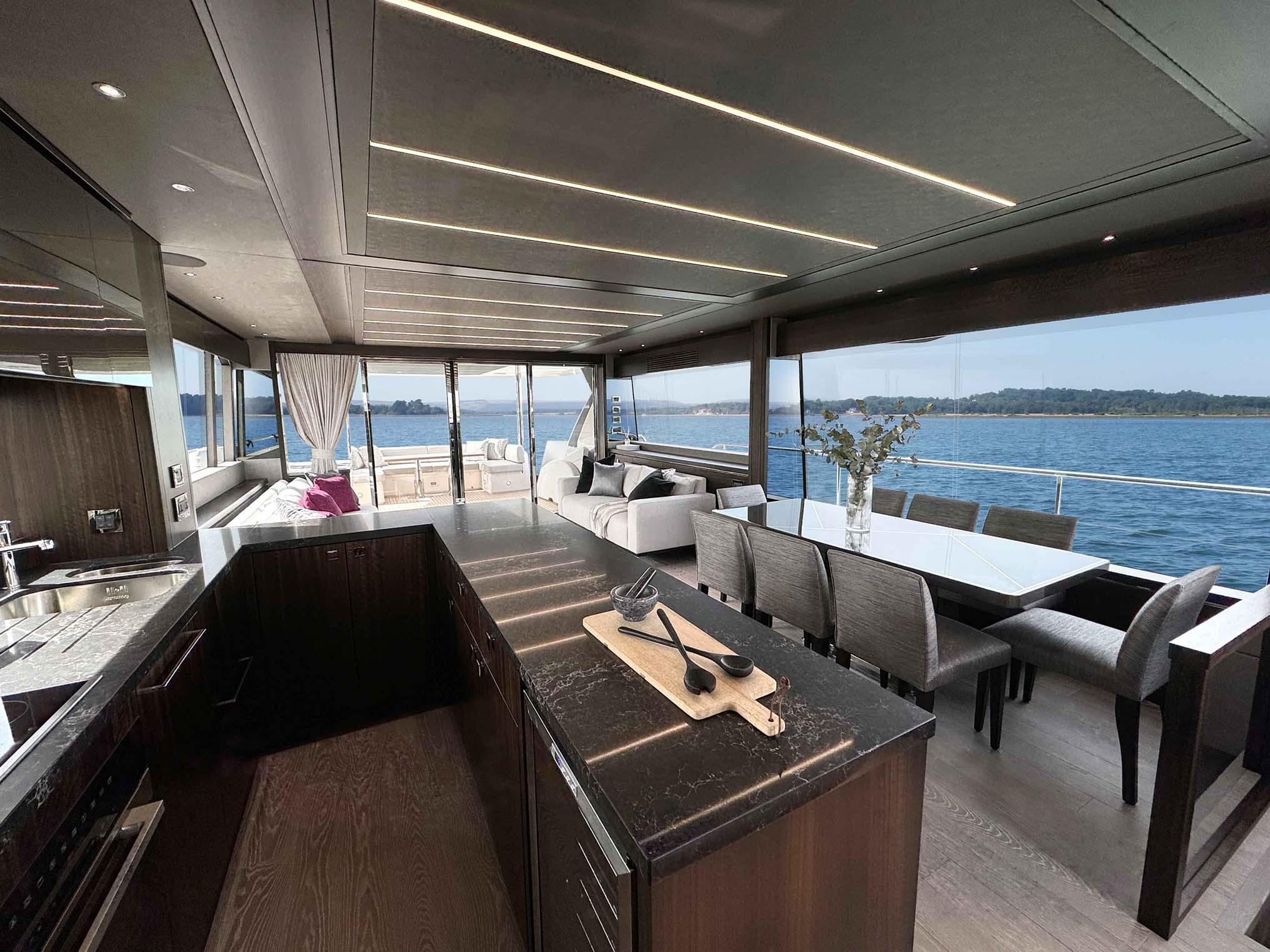 76 Yacht