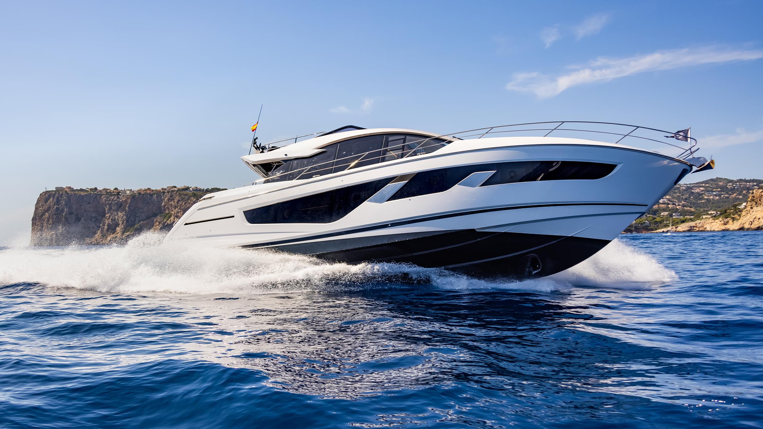 65 Sport Yacht