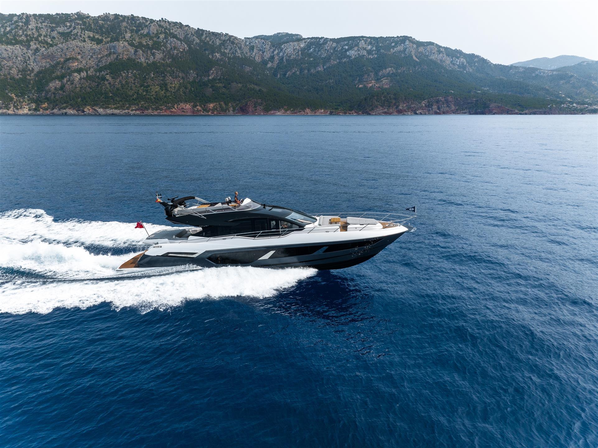 75 Sport Yacht