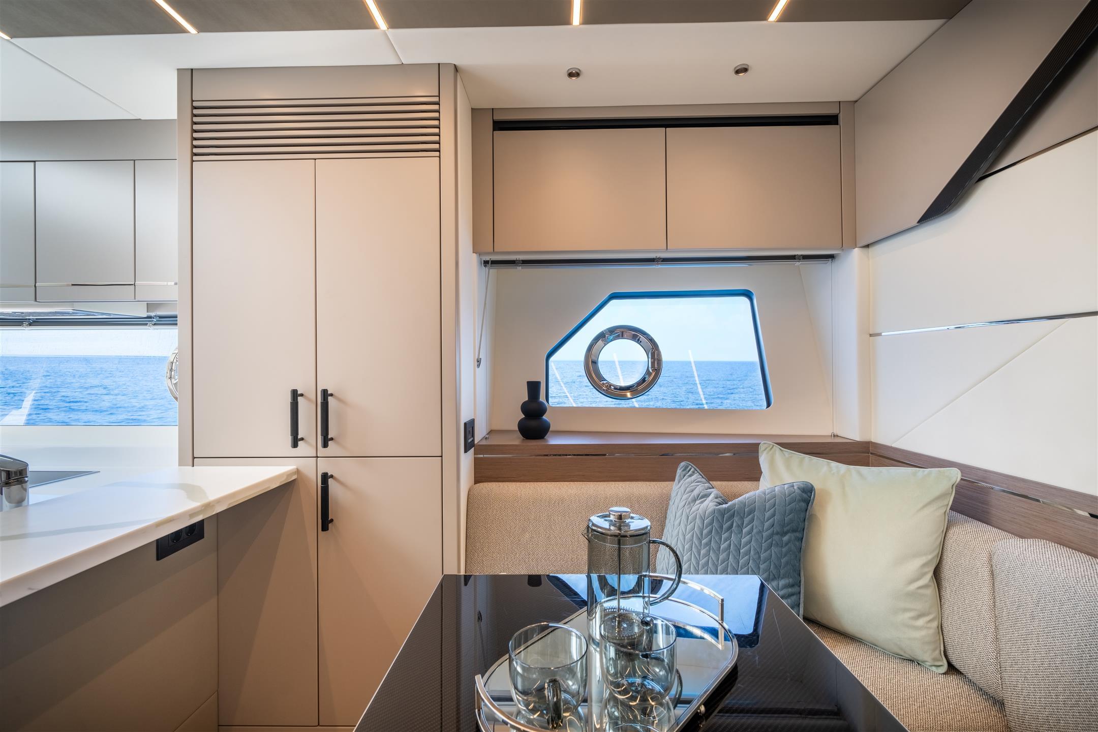 75 Sport Yacht