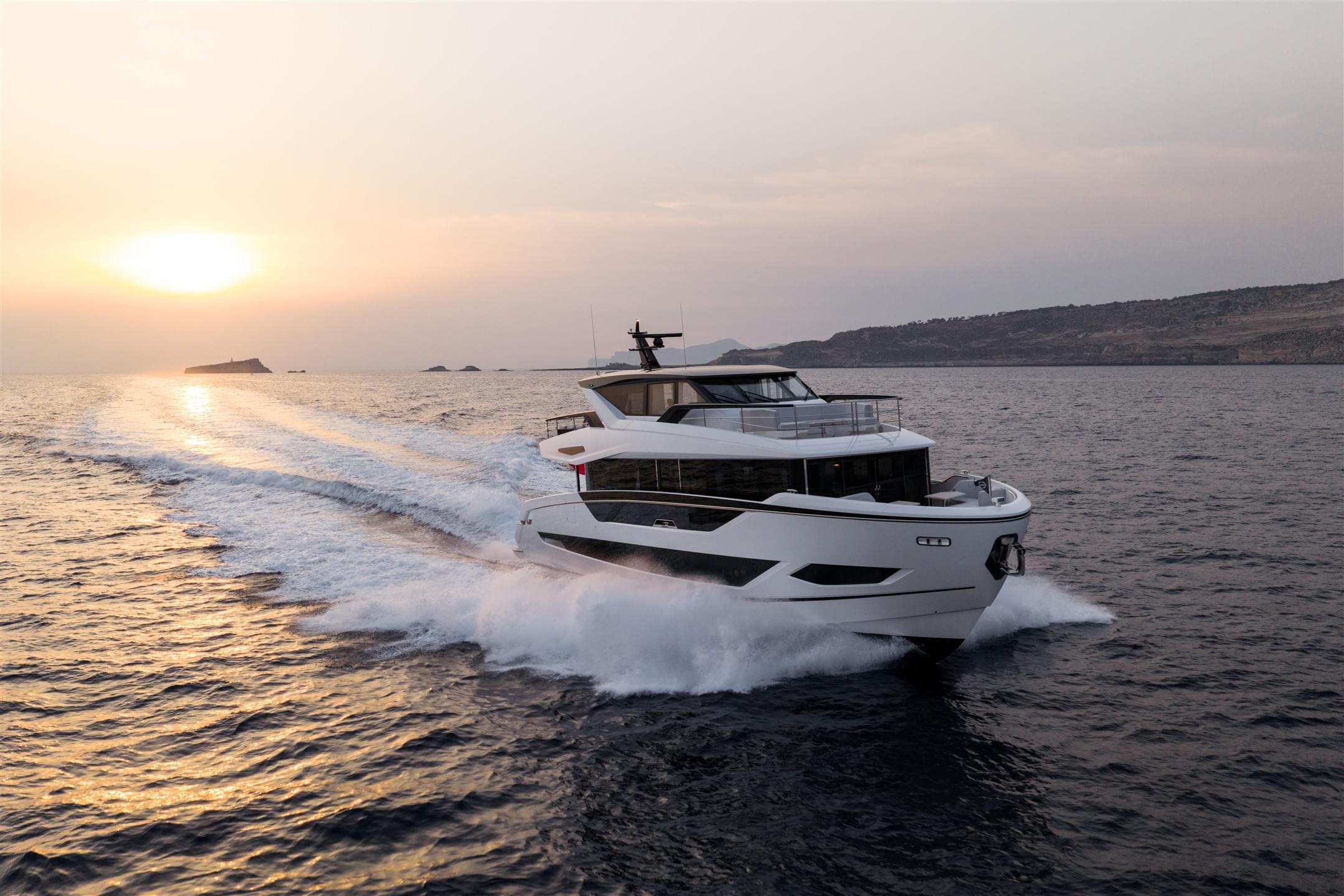 82 Ocean Enclosed
