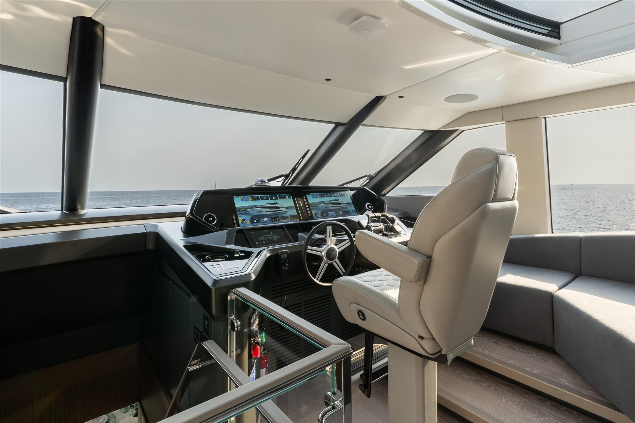 82 Ocean Enclosed