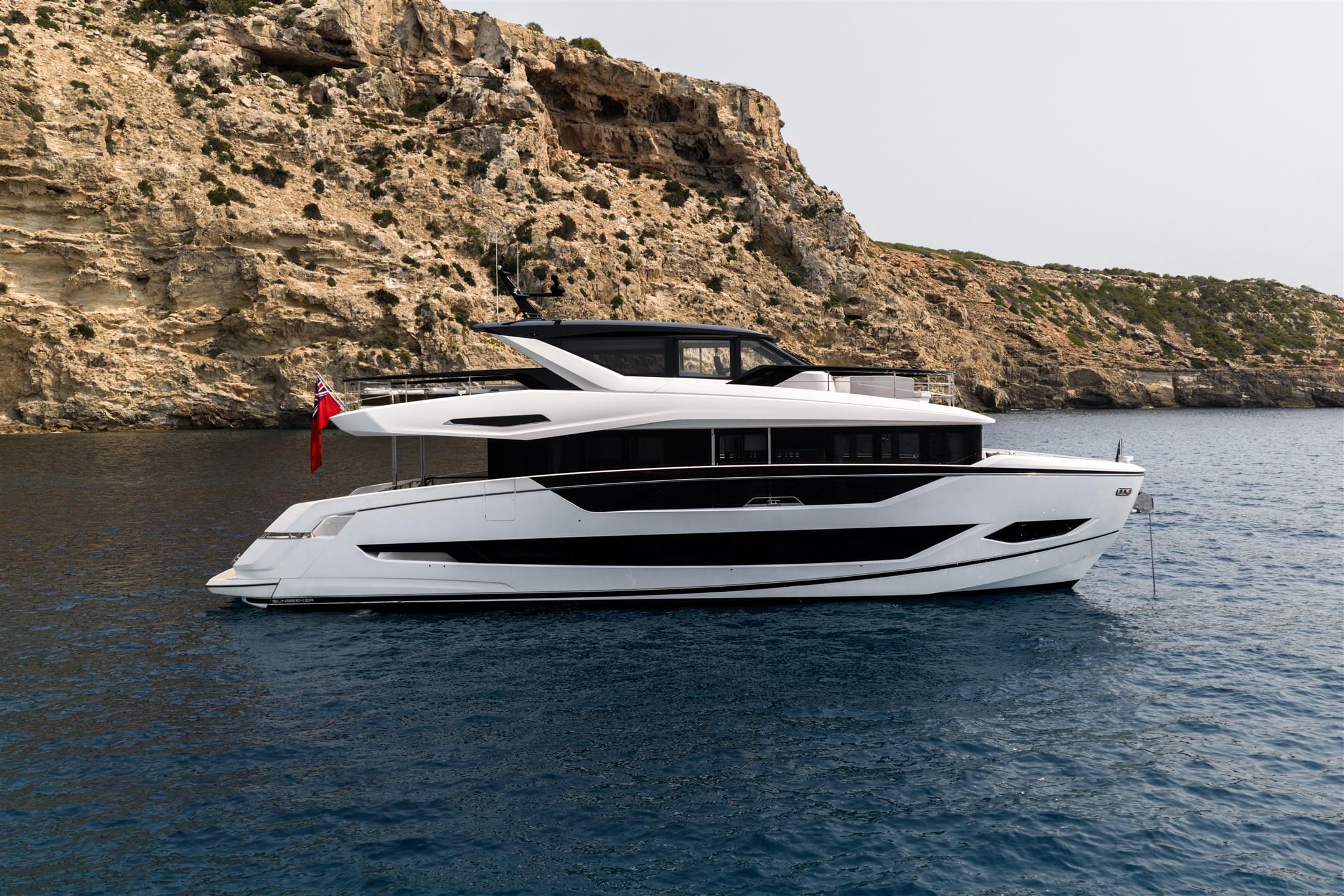 82 Ocean Enclosed