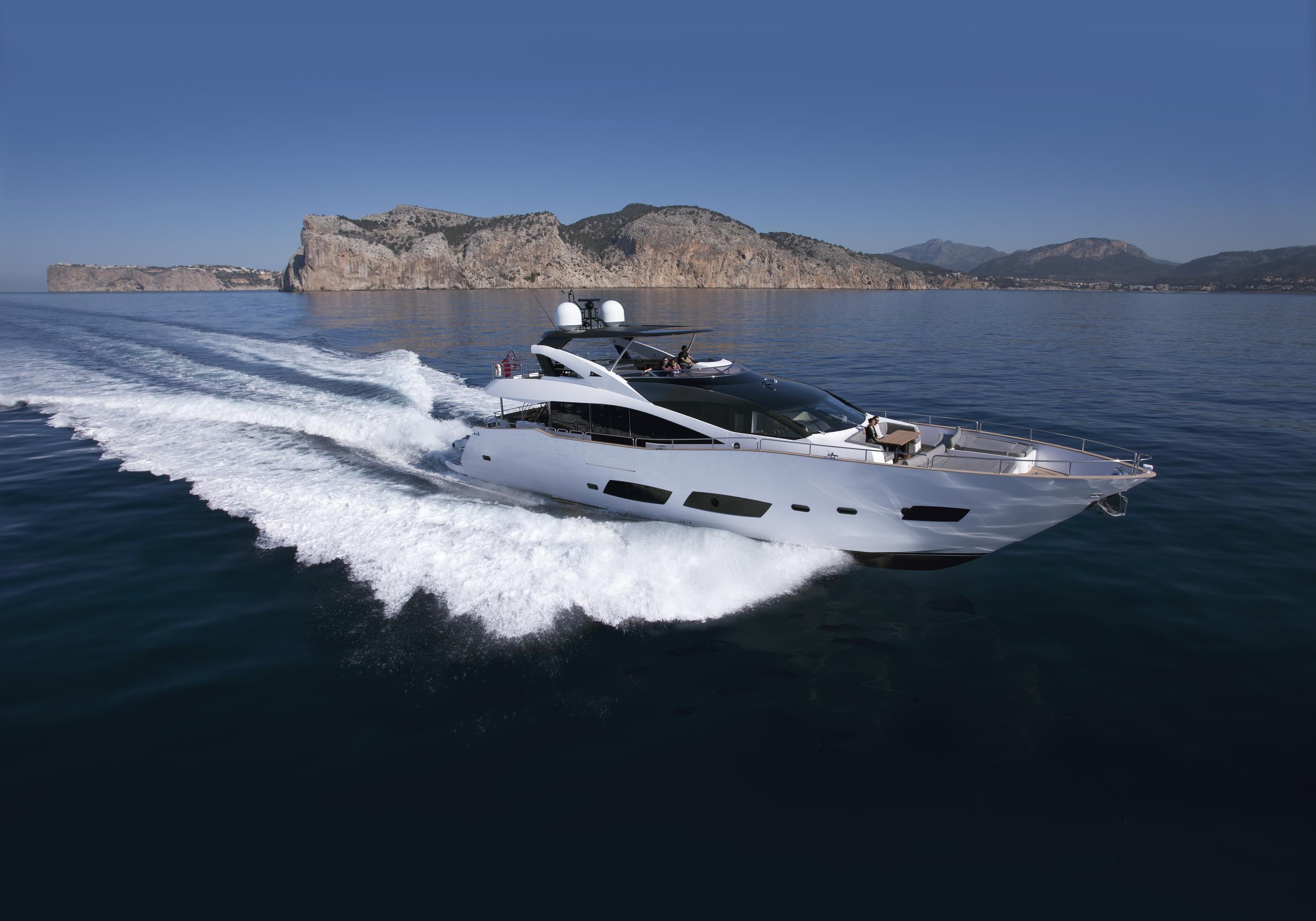 28M YACHT