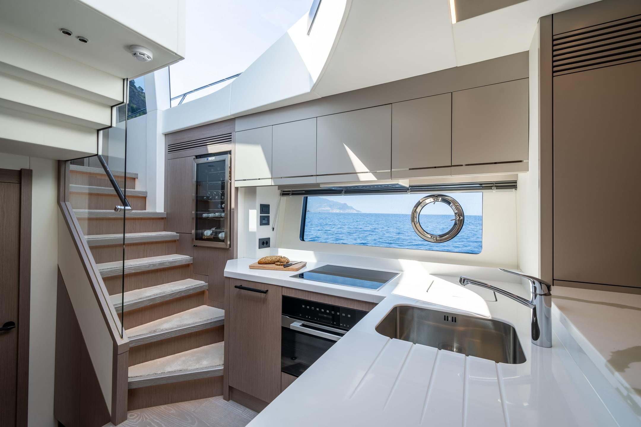 75 Sport Yacht