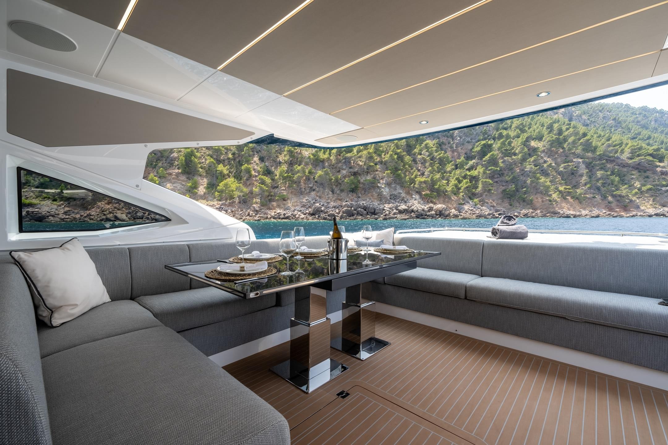 75 Sport Yacht