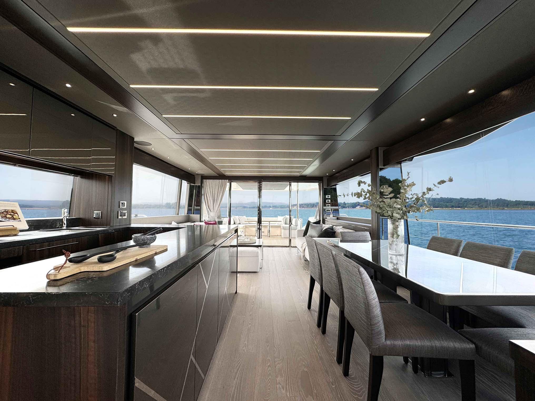 76 Yacht