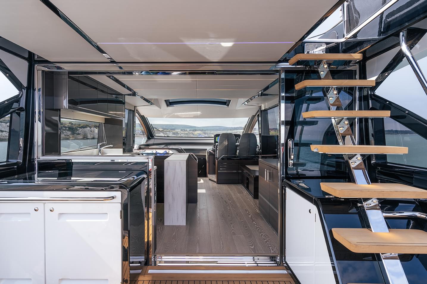 65 Sport Yacht