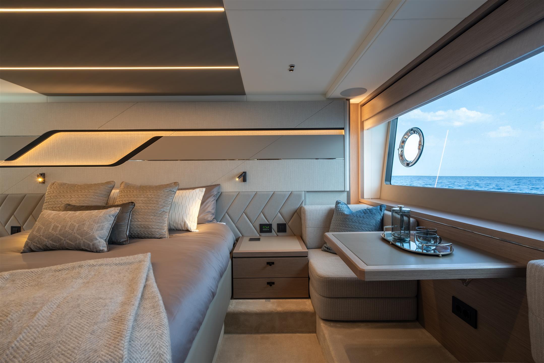 75 Sport Yacht