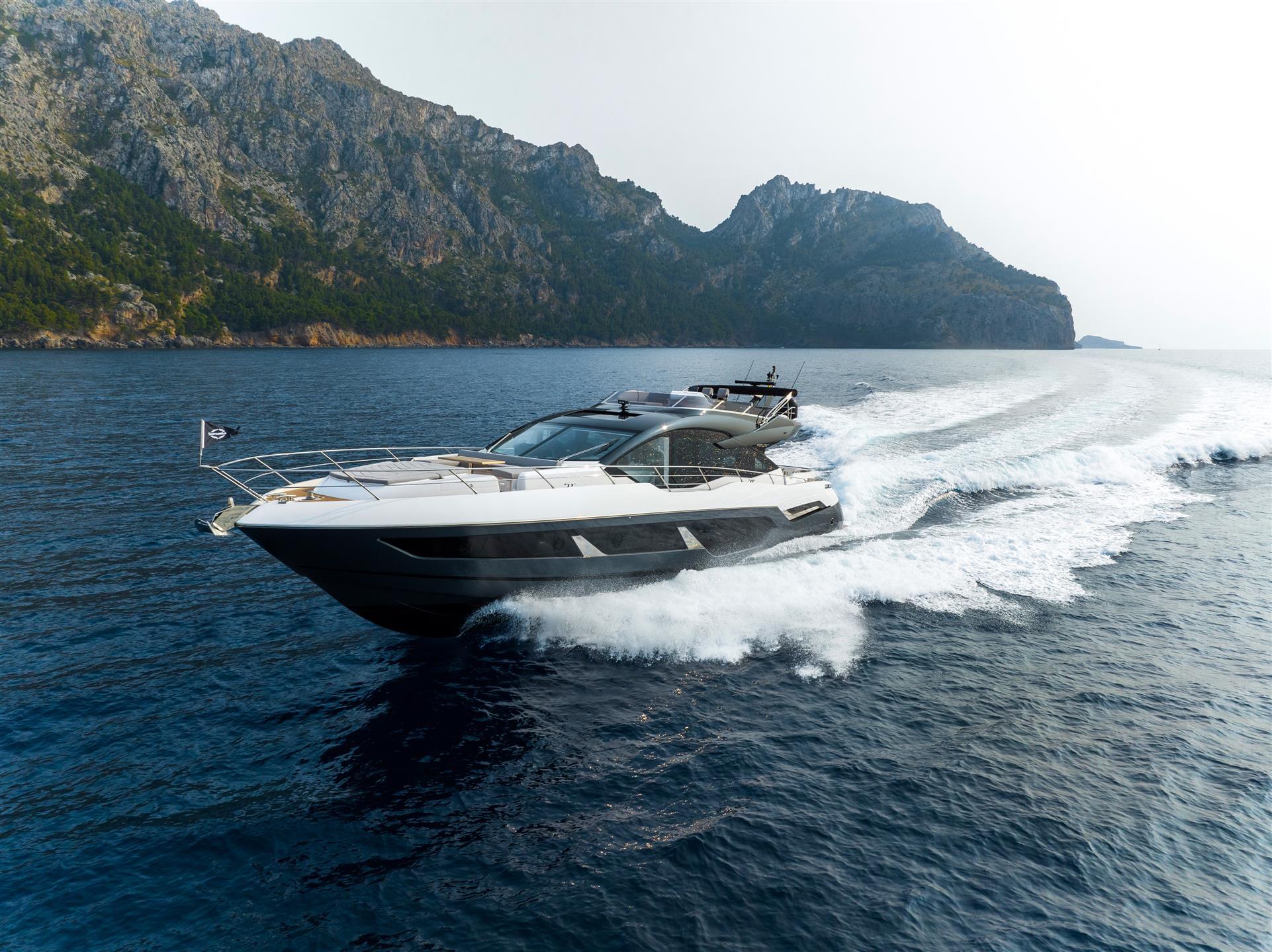 75 Sport Yacht