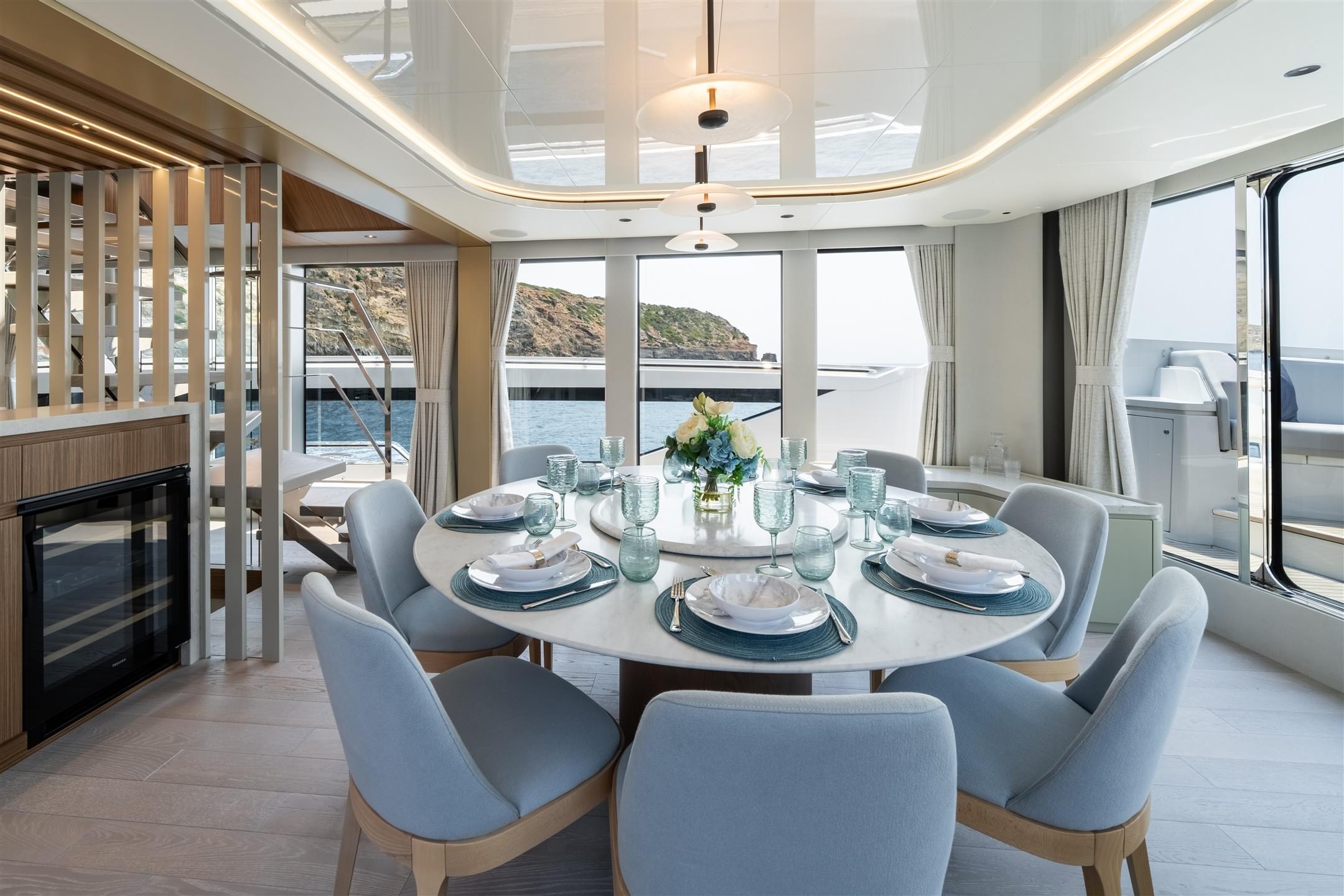 82 Ocean Enclosed
