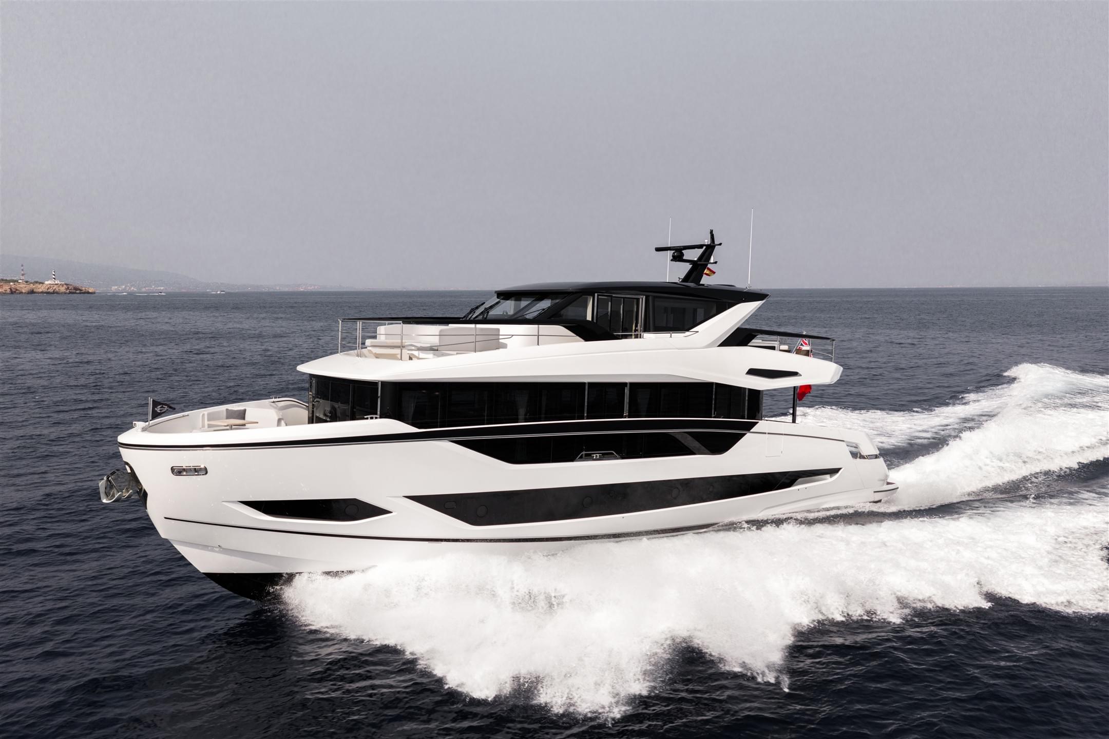 82 Ocean Enclosed