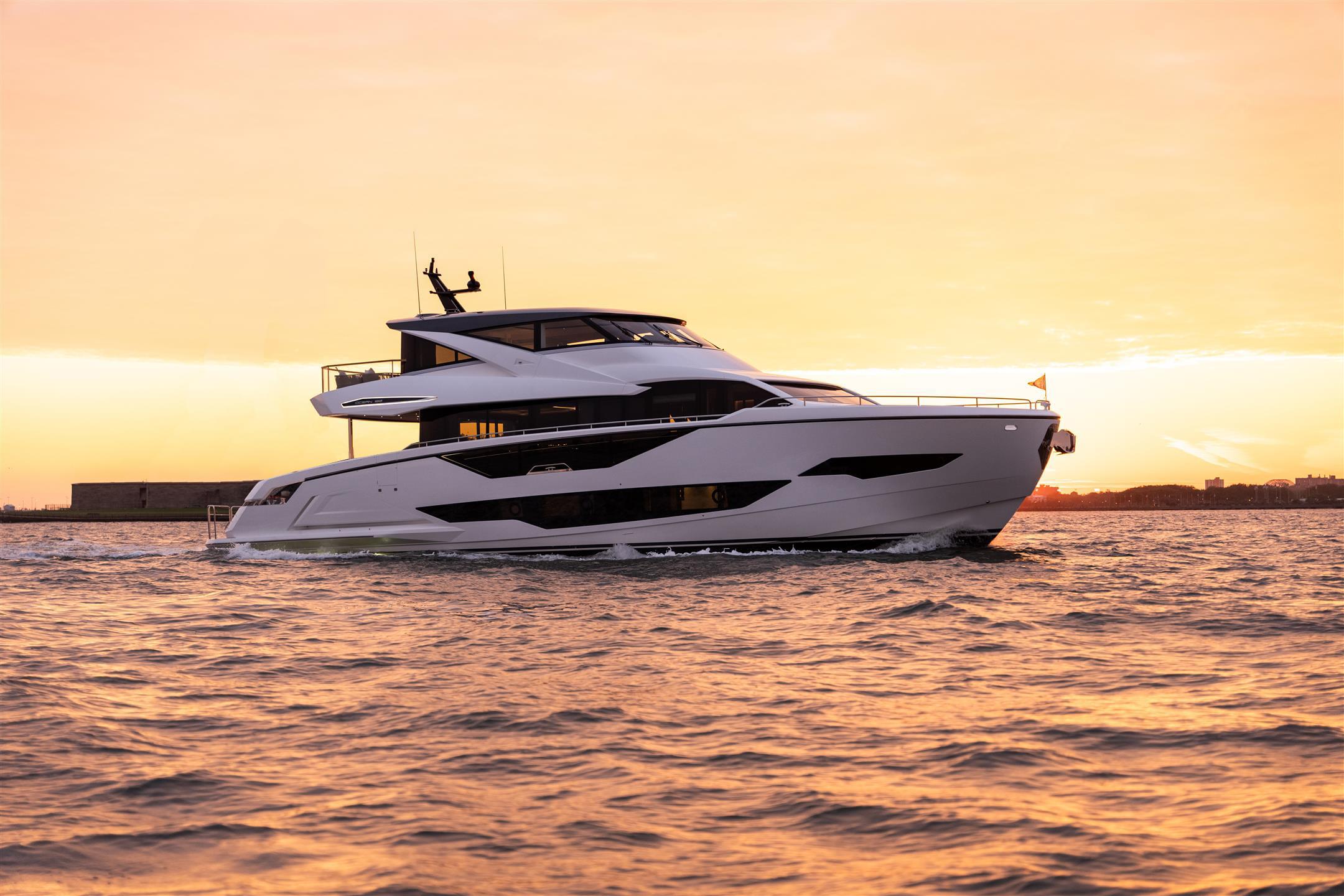 90 Ocean Enclosed