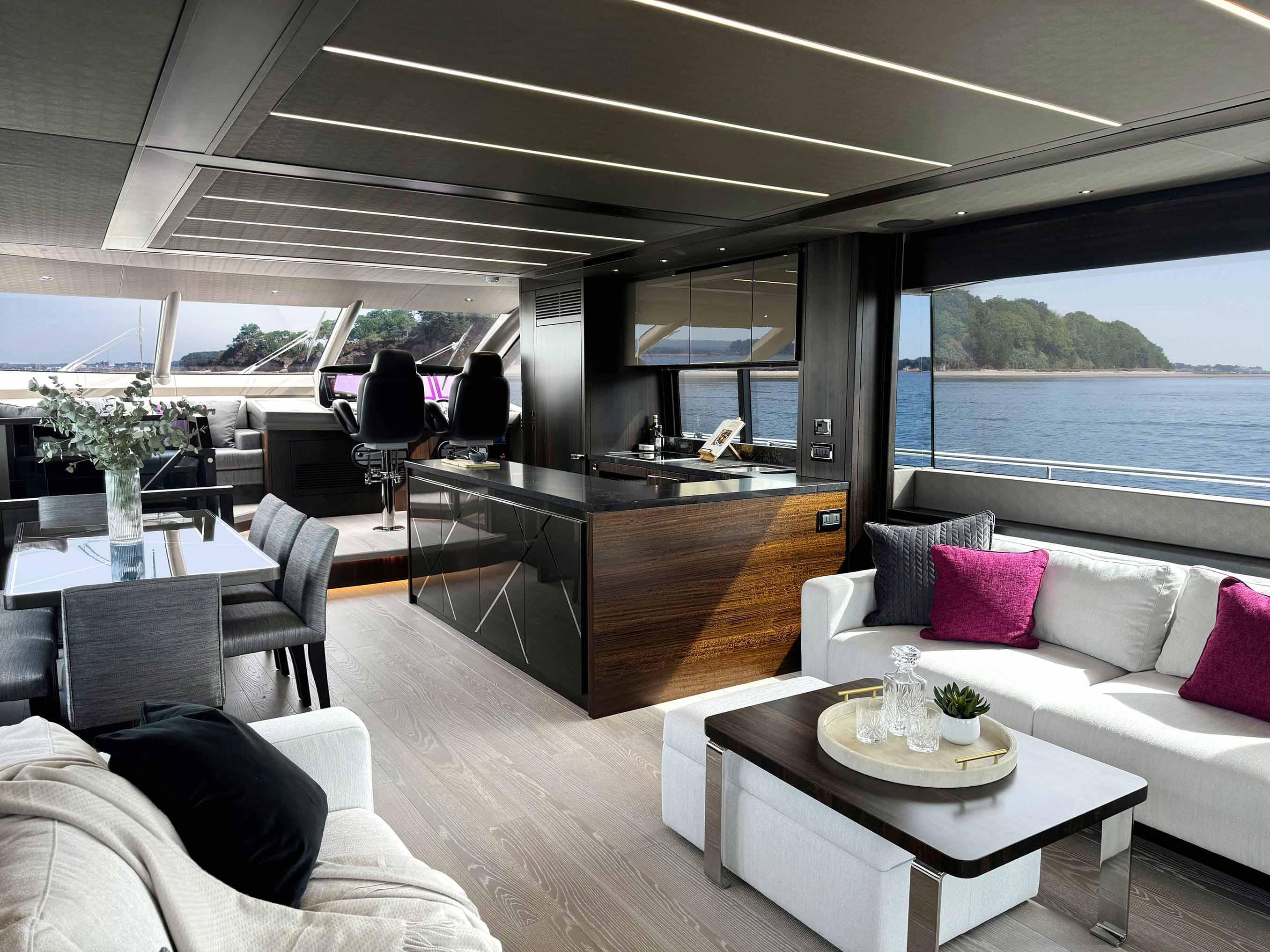 76 Yacht