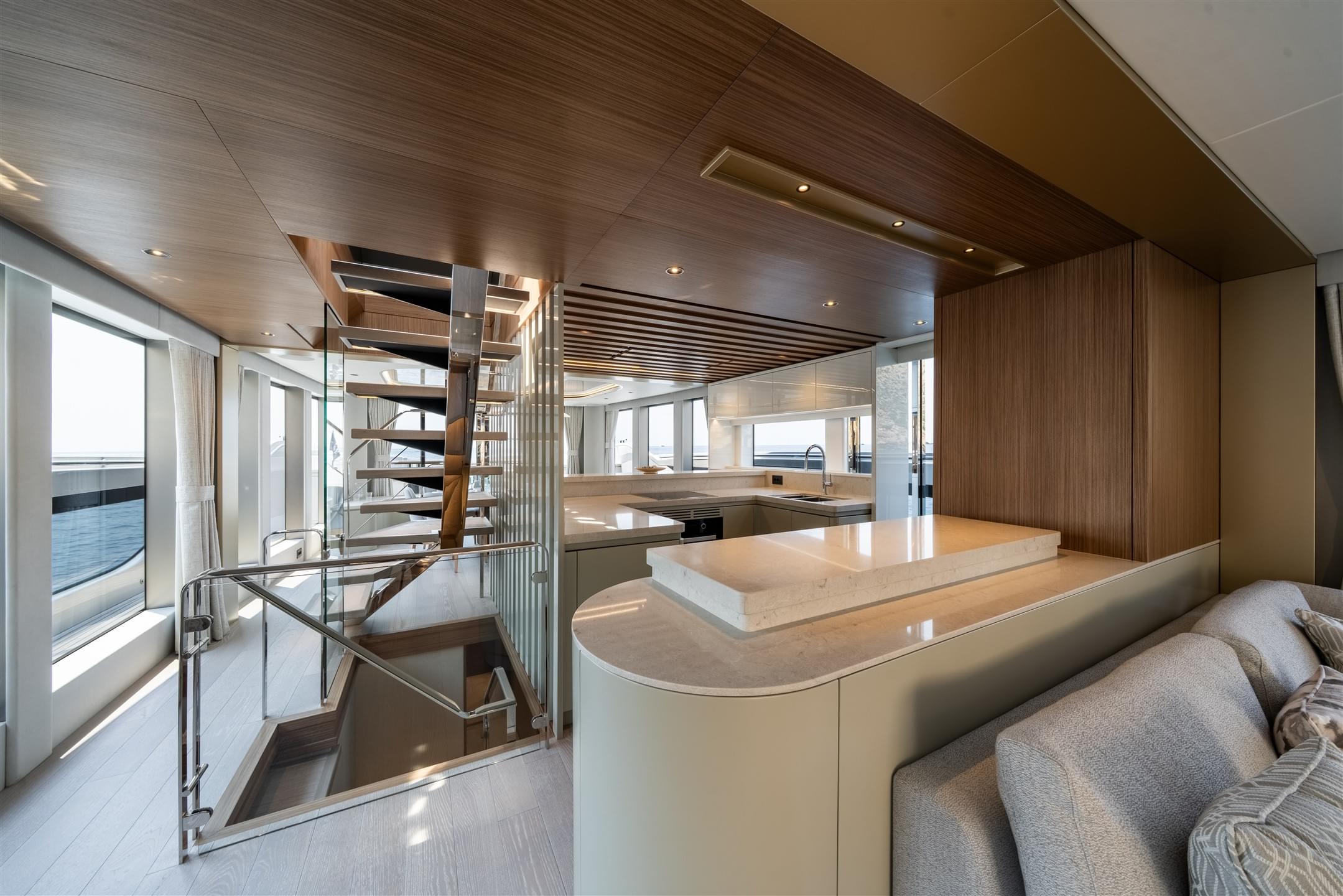 82 Ocean Enclosed