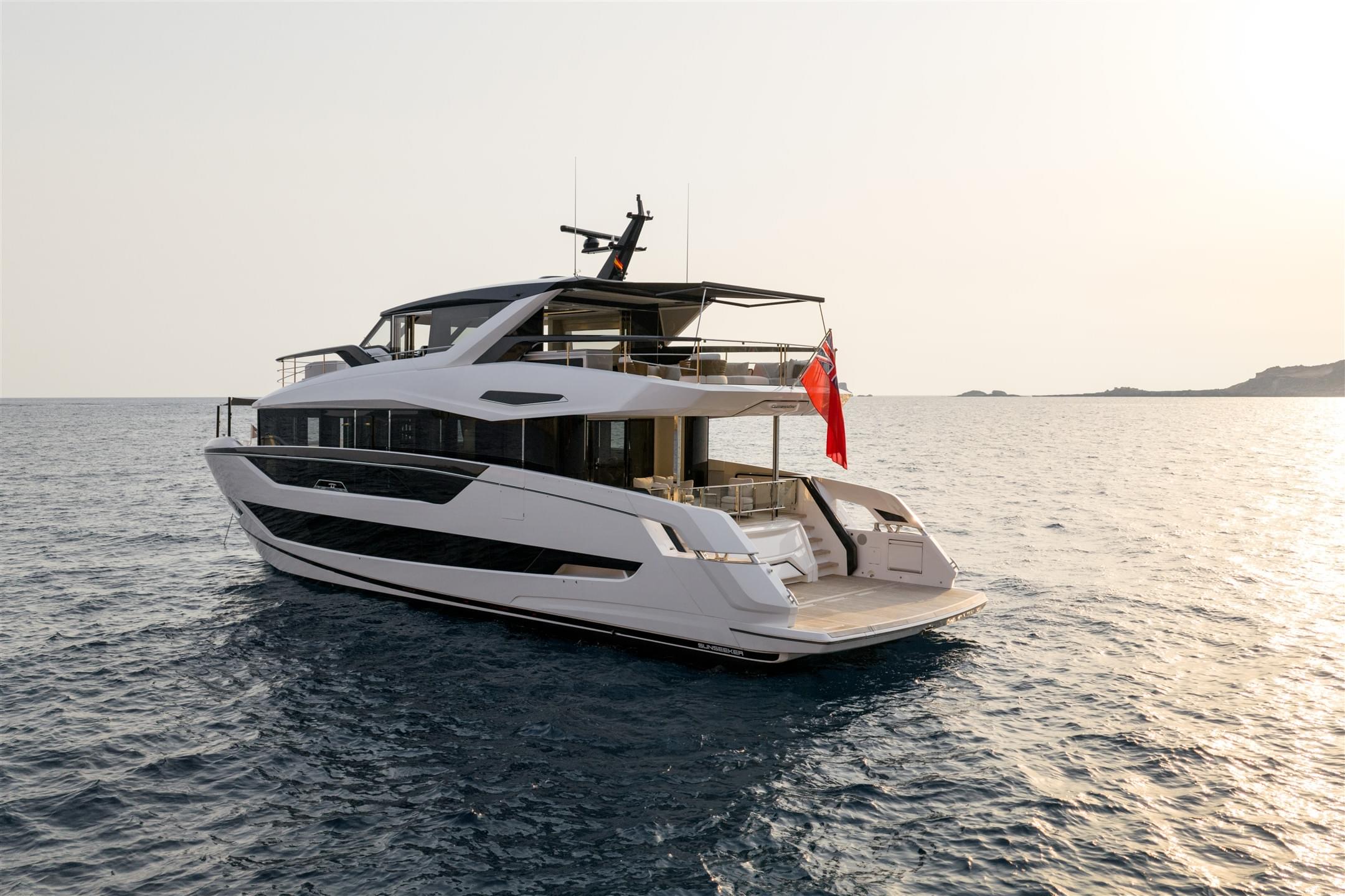 82 Ocean Enclosed