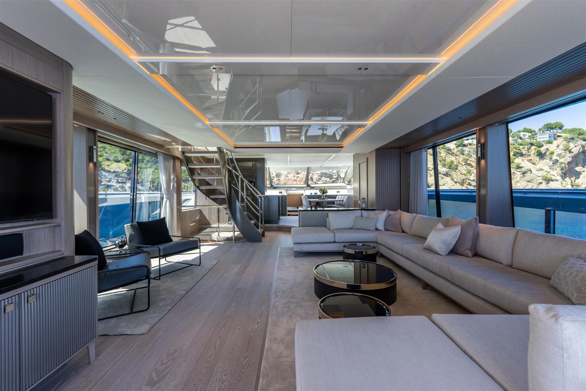 90 Ocean Enclosed