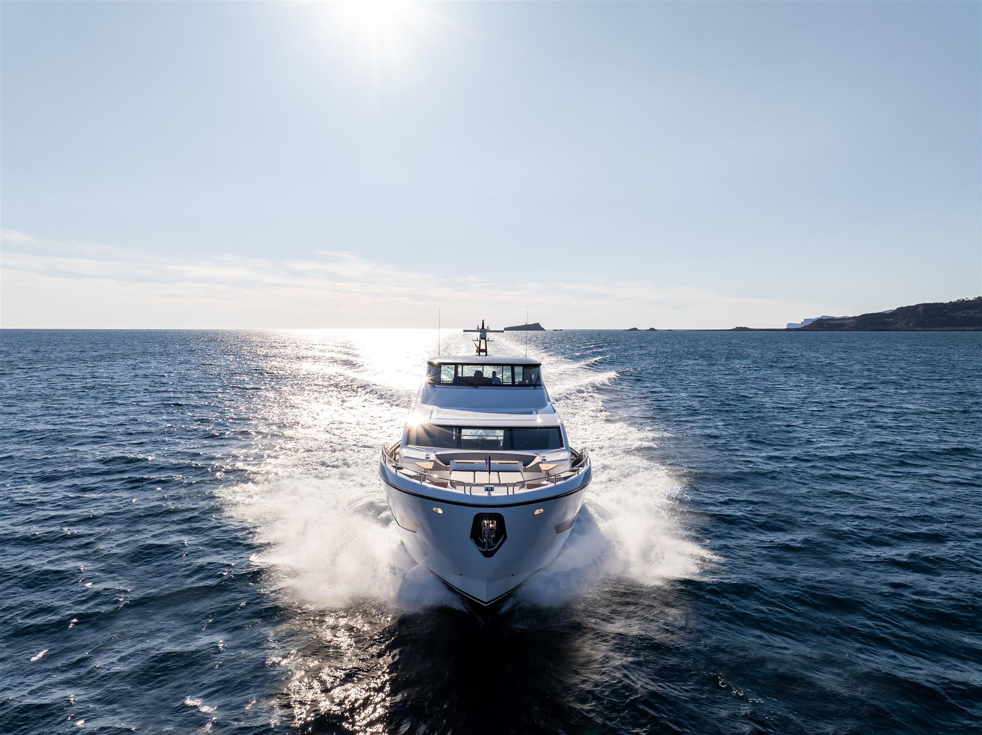 90 Ocean Enclosed