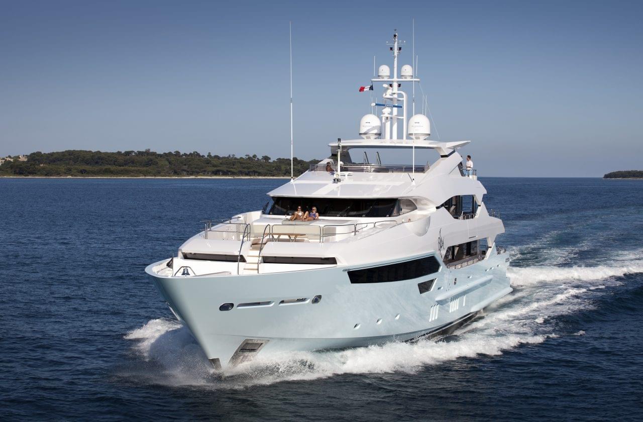 155 YACHT