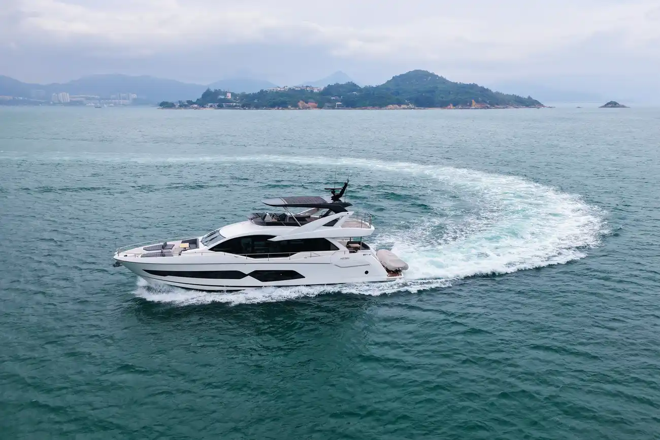 Sunseeker 76 Yacht