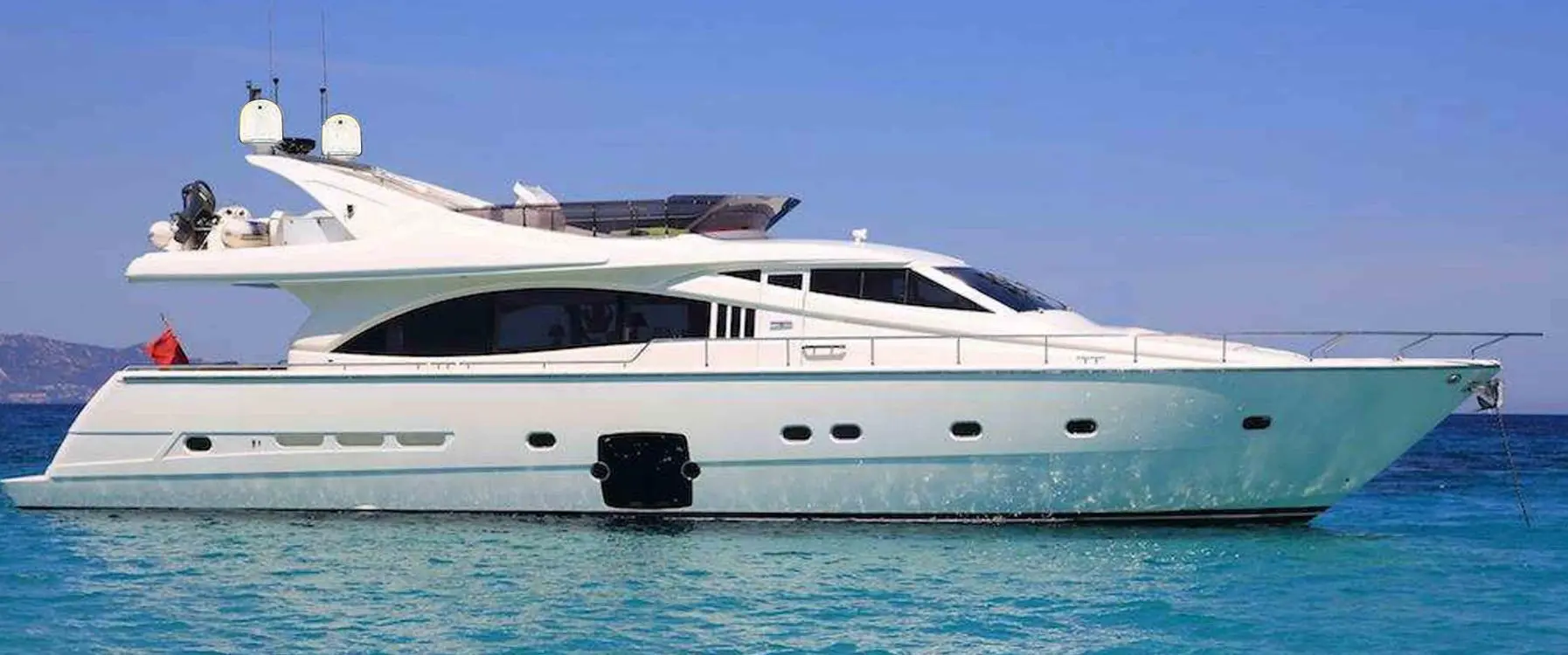 Ferretti Yachts 731