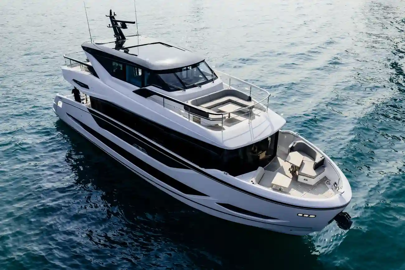 Sunseeker 82 Ocean